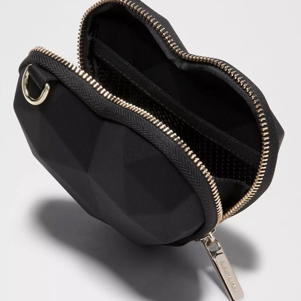 Lululemon Black Heart-Shaped Wristlet - Picture 4 of 5